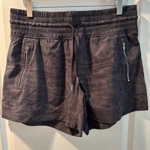 Athleta Camden printed shorts.